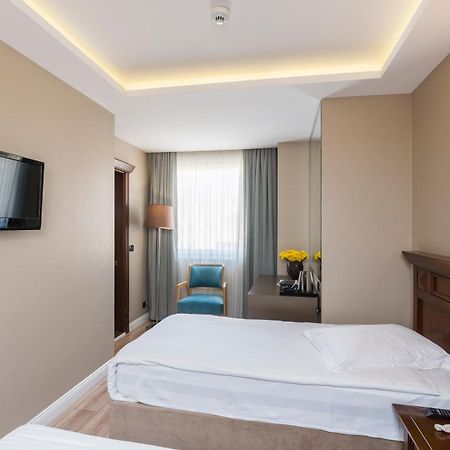 Semsan Hotel Istanbul Exterior photo