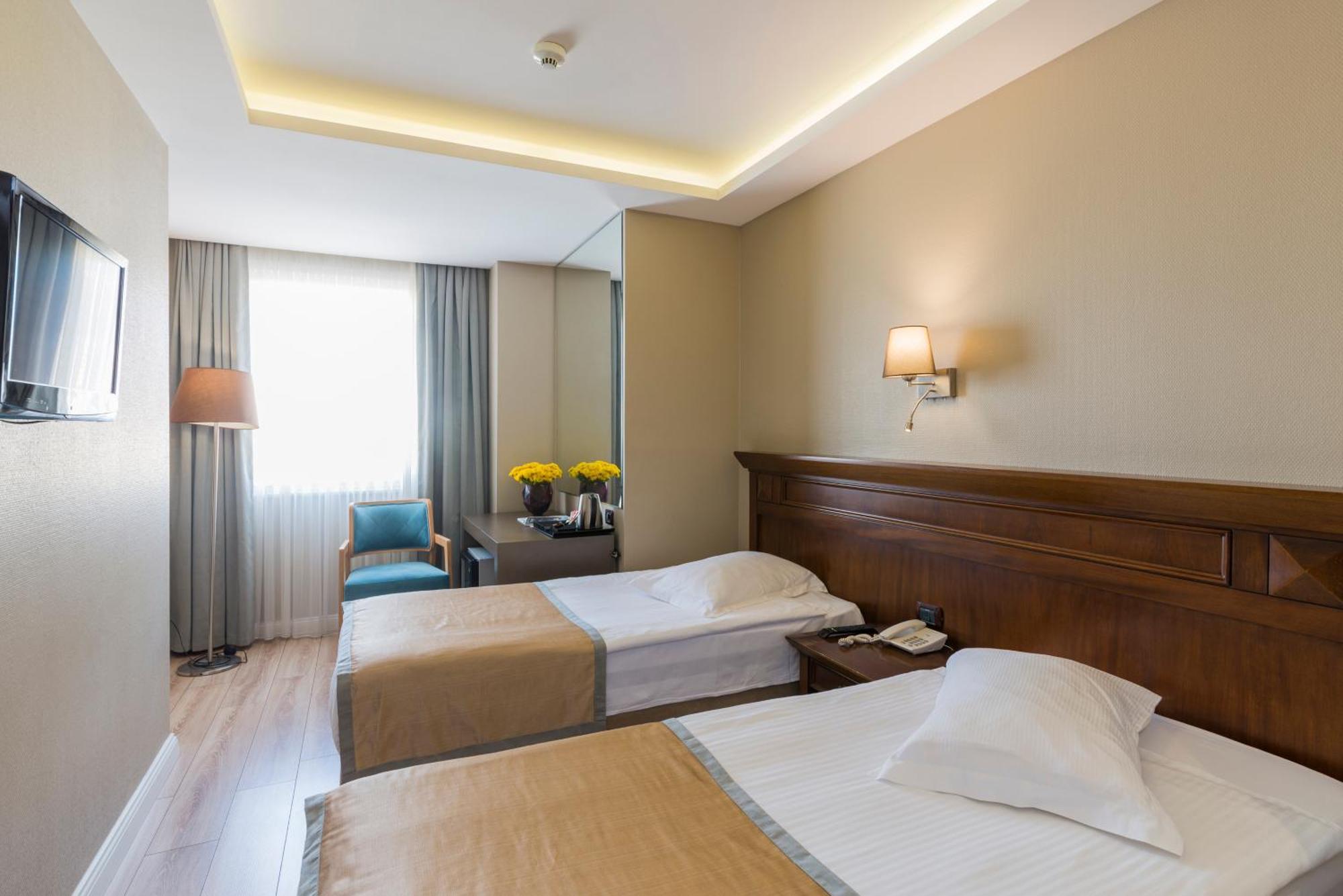 Semsan Hotel Istanbul Exterior photo
