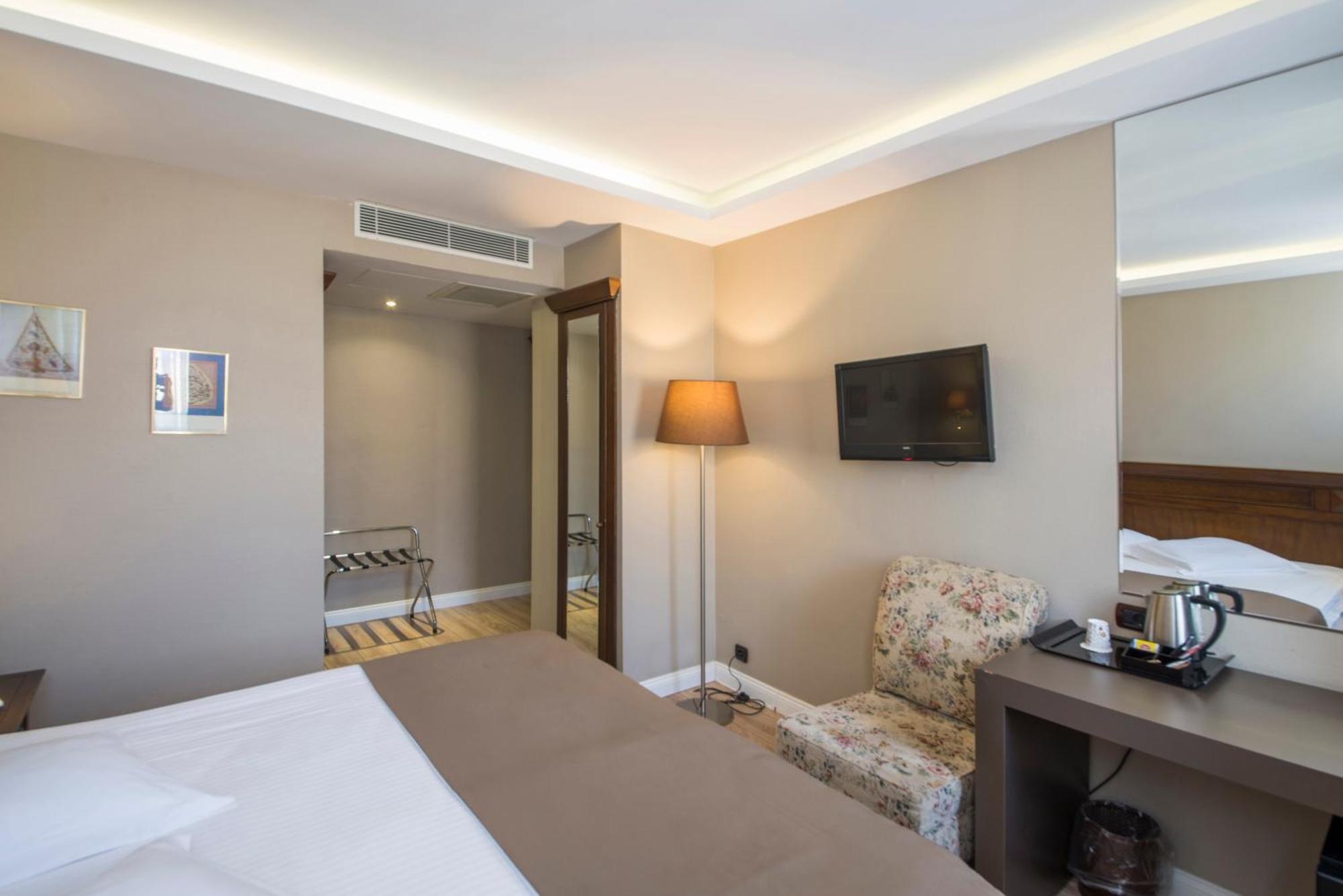 Semsan Hotel Istanbul Exterior photo