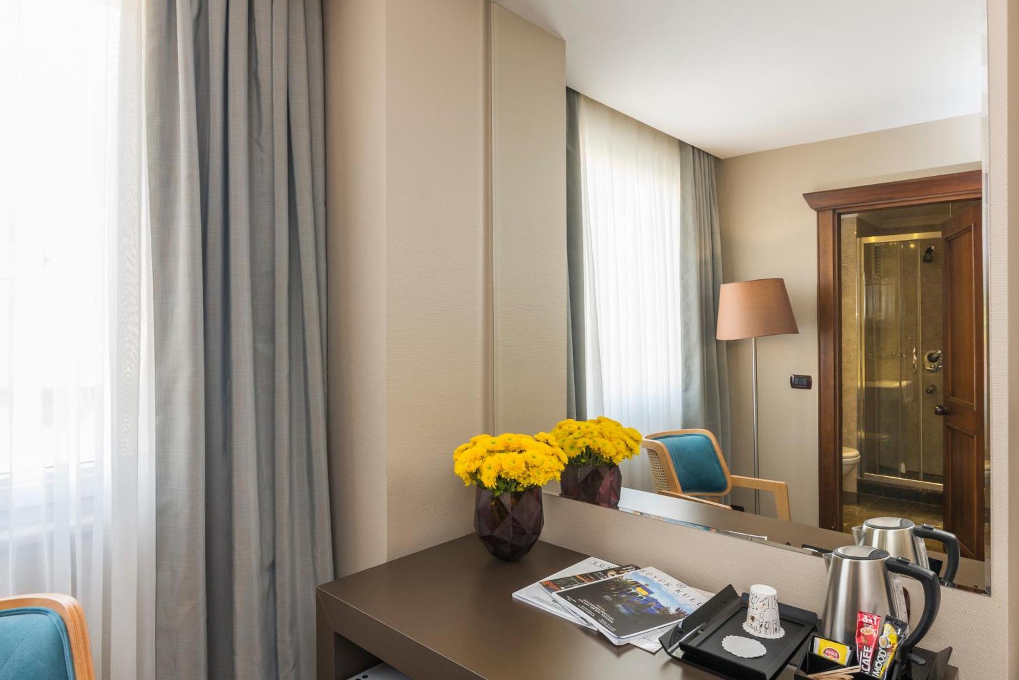 Semsan Hotel Istanbul Exterior photo
