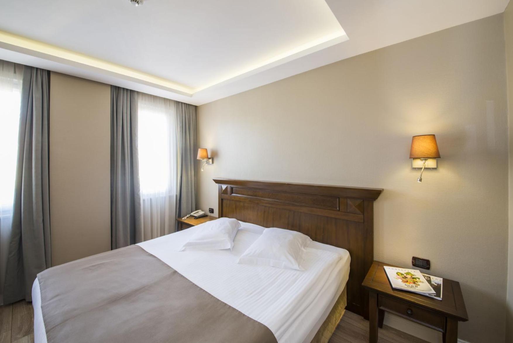 Semsan Hotel Istanbul Exterior photo